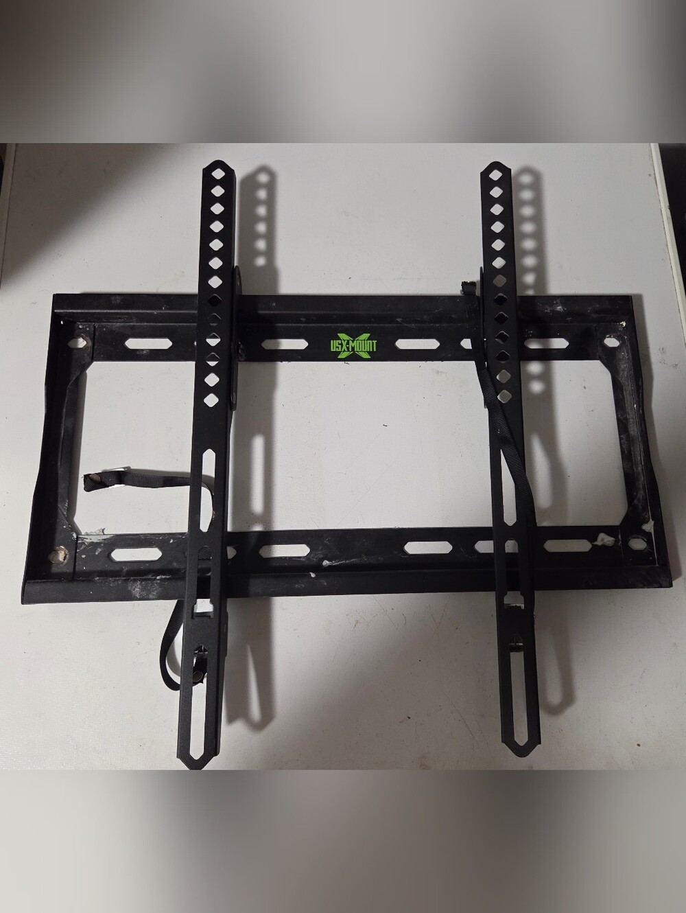 Black Flat Screen TV Wall Bracket
